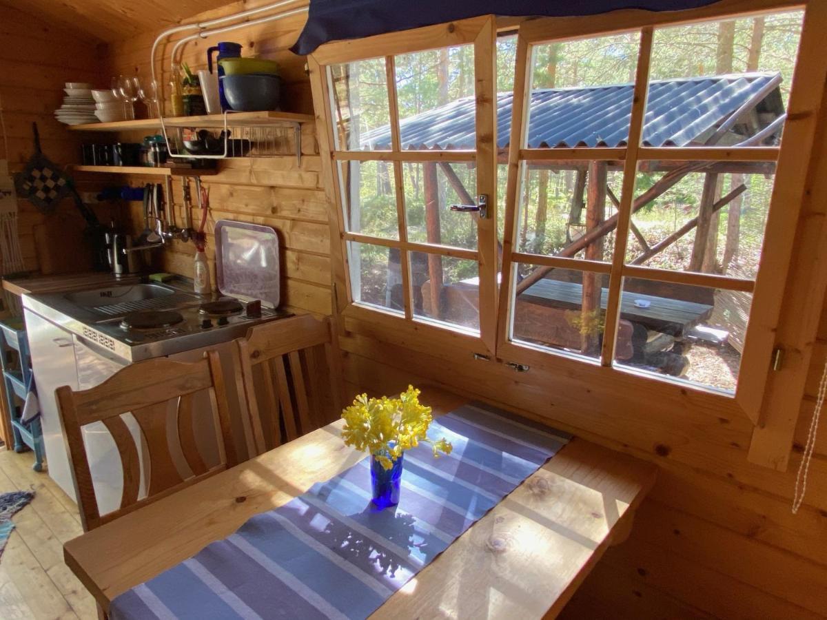 Nova Madise Guesthouse Rannakula  ภายนอก รูปภาพ
